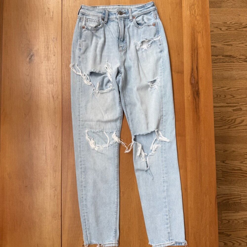 American Eagle Mom Jeans
